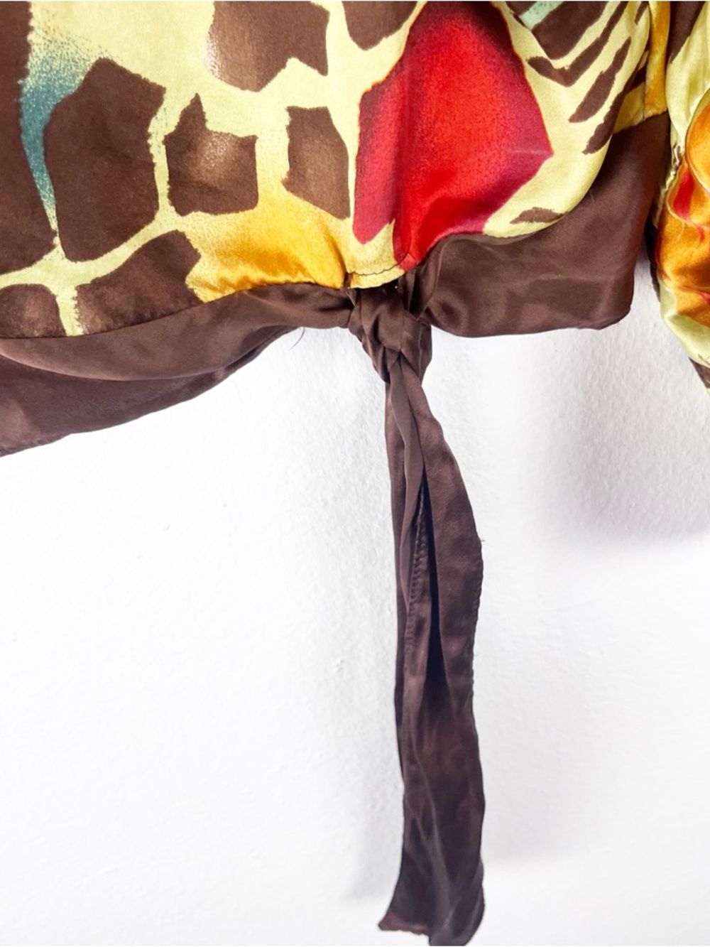 CACHE’ 100% Silk Multicolored Tie Waist  Abstract Print Top Size XS Y2K Artsy - Picture 9 of 10